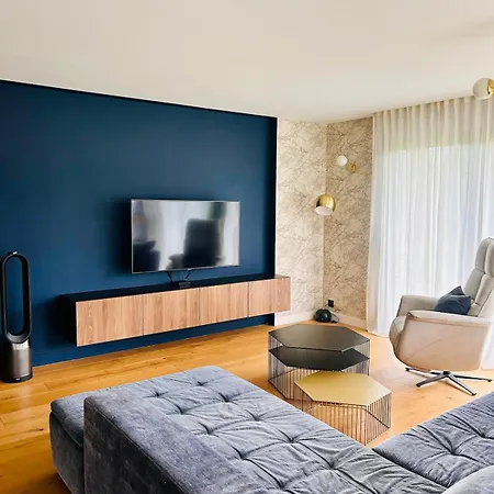 Premium Avec Exterieur Ensoleille *